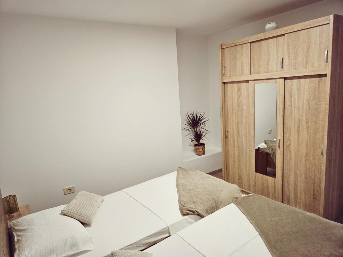 Apartment Gaja, โคเปร์ ภายนอก รูปภาพ